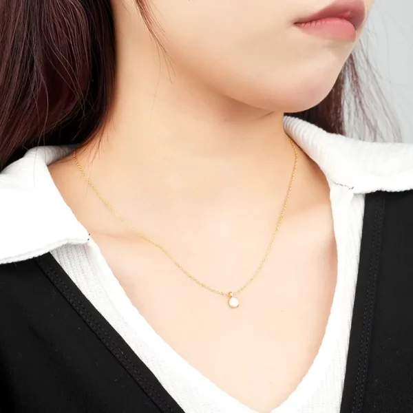 Aimgal Fine Jewelry S925 Sterling Silver White Opal Necklace Clavicular Chain Simple Four-claw Inlay